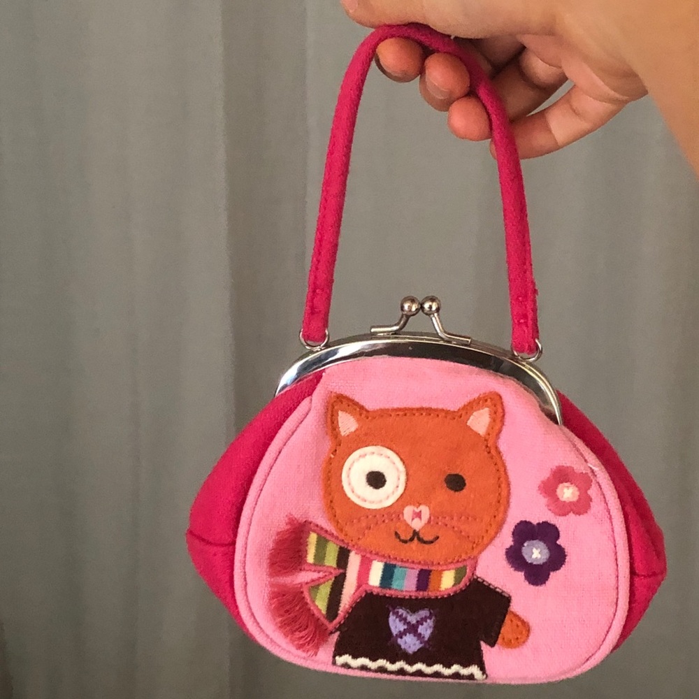 cute mini/micro bag w/ kiss closure